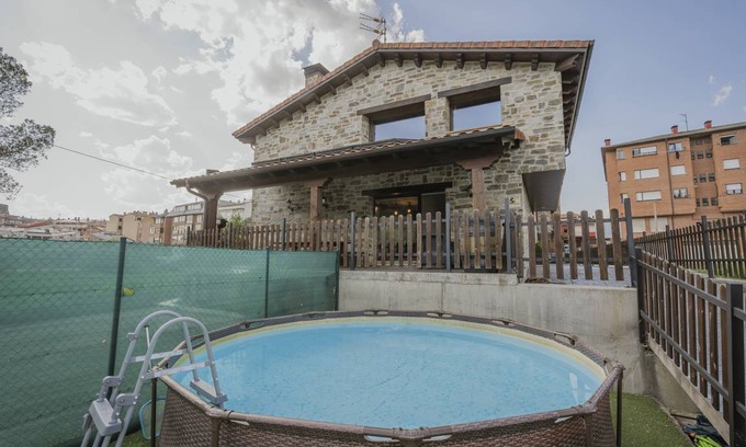 San Leonardo de Yague House | 190 m² House ∙ 5 bedrooms ∙ 13 guests