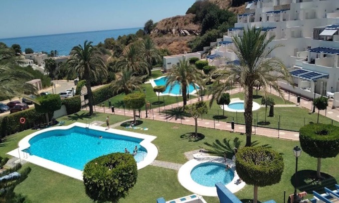La Parata Apartment | 2 Bedroom Apartment Sea Views