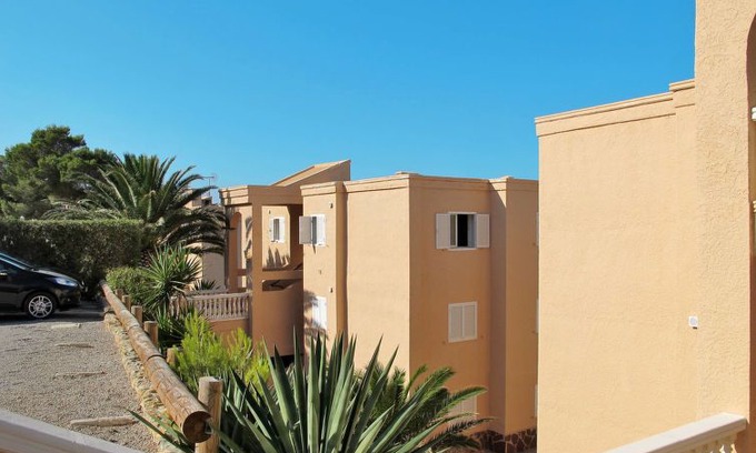Sant Elm Apartment | 2 bedroom Apartment, sleeps 4 in Sant Elm with WiFi