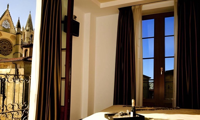 Old Town Hotel | 20 m² Hotel ∙ 10 guests