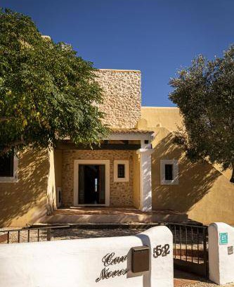 Sant Francesc Xavier Villa | 200 m² Villa ∙ 4 bedrooms ∙ 10 guests
