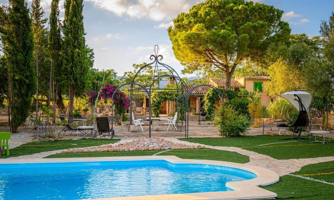 Santa Maria del Cami House | 200 m² House ∙ 3 bedrooms ∙ 6 guests
