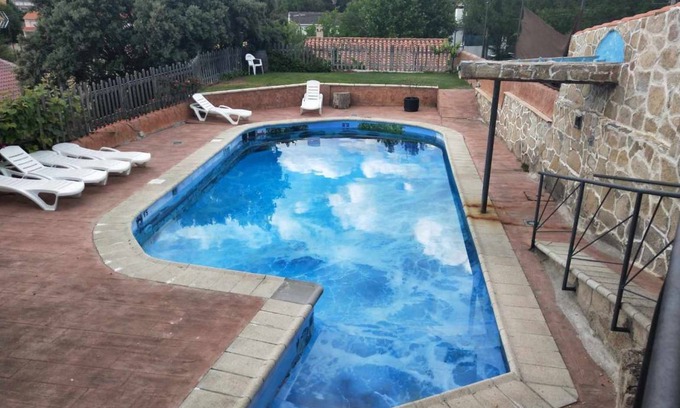 Navaluenga House | 200 m² House ∙ 1 bedroom ∙ 16 guests