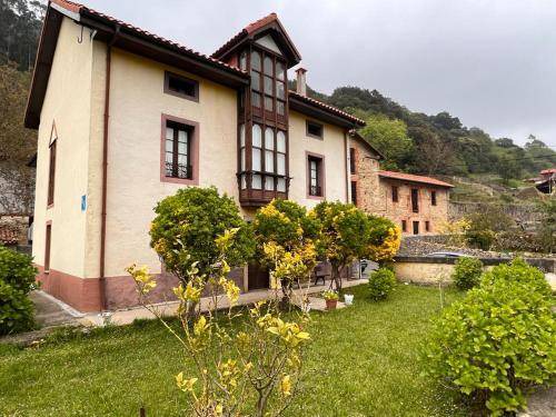 Buelles House | 200 m² House ∙ 4 bedrooms ∙ 6 guests