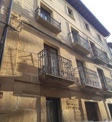 Briones House | 200 m² House ∙ 5 bedrooms ∙ 9 guests