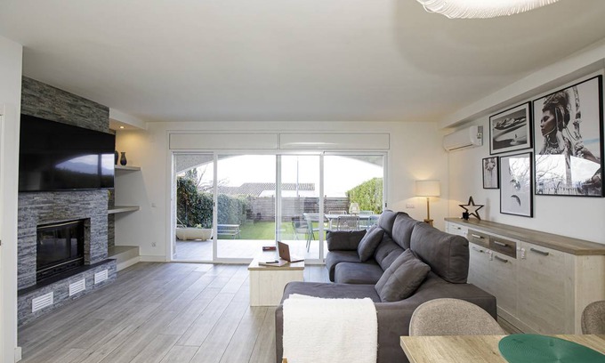 Montjuic House | 209 m² House ∙ 4 bedrooms ∙ 8 guests