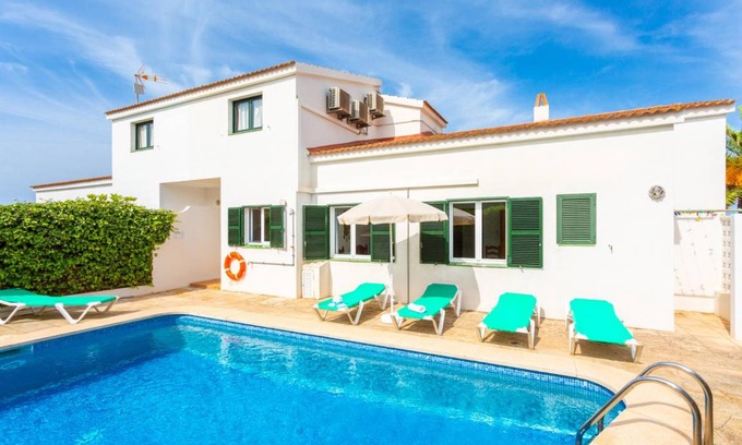 Es Canutells Villa | 225 m² Villa ∙ 4 bedrooms ∙ 8 guests