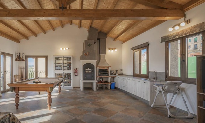 Castrojeriz House | 230 m² House ∙ 5 bedrooms ∙ 13 guests