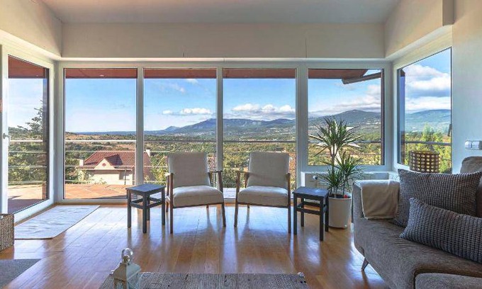 Cercedilla House | 240 m² House ∙ 3 bedrooms ∙ 6 guests