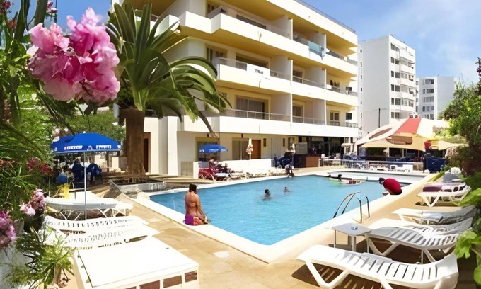 Sant Jordi de Ses Salines Apartment | 25 m² Serviced apartment ∙ 127 guests