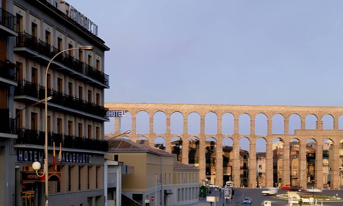 Segovia Old Town Hotel | 25 m² Hotel ∙ 127 guests