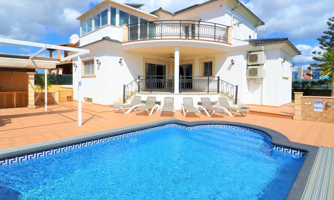 Pont d'Inca Villa | 250 m² Villa ∙ 4 bedrooms ∙ 8 guests