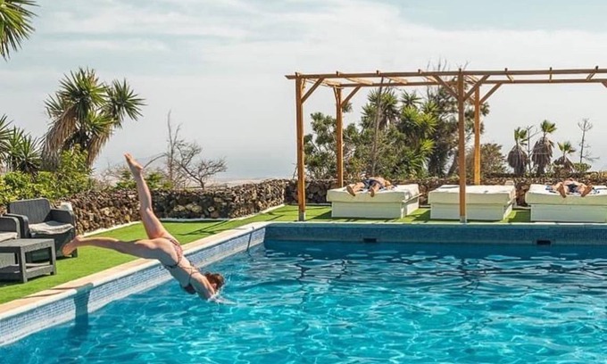 Granadilla de Abona Villa | 2500 m² Villa ∙ 6 bedrooms ∙ 19 guests