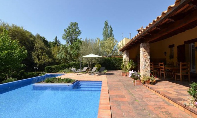 Caldes de Malavella Villa | 275 m² Villa ∙ 2 bedrooms ∙ 6 guests
