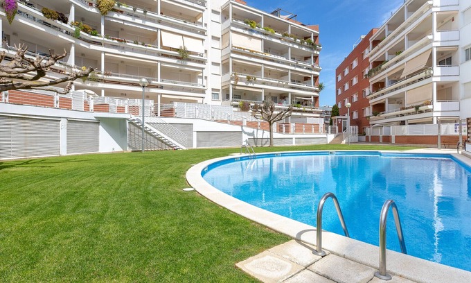Lloret de Mar Apartment | 2KIS02- Cozy apartment for 4 people with swimming pool located near the beach