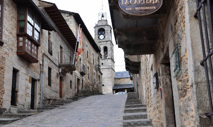 Puebla de Sanabria Bed & Breakfast | 30 m² Bed and breakfast ∙ 127 guests