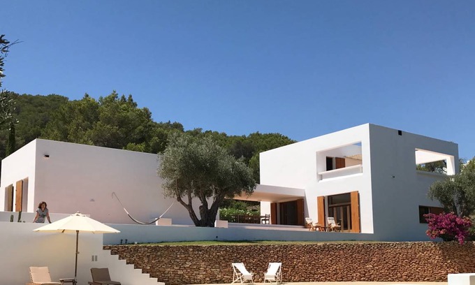 Sant Carles de Peralta House | 300 m² House ∙ 4 bedrooms ∙ 8 guests