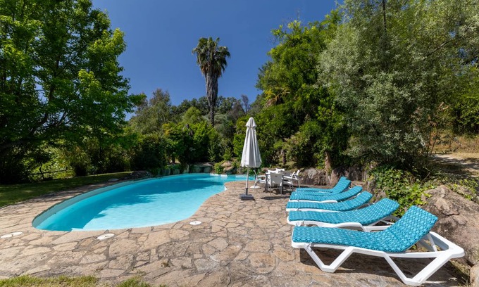Candeleda House | 300 m² Finca ∙ 4 bedrooms ∙ 10 guests
