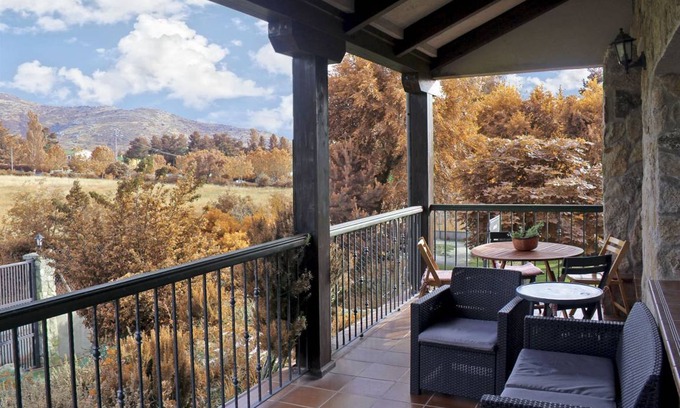 Ortigosa del Monte House | 300 m² House ∙ 5 bedrooms ∙ 16 guests