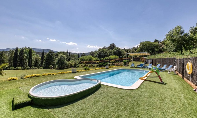 Usall House | 300 m² House ∙ 9 bedrooms ∙ 26 guests