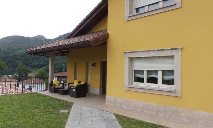 Cangas de Onis House | 300 m² House ∙ 5 bedrooms ∙ 10 guests