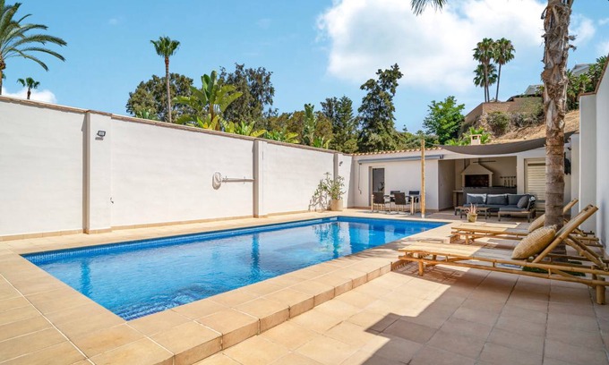 Torrequebrada House | 300 m² Maisonette ∙ 4 bedrooms ∙ 8 guests