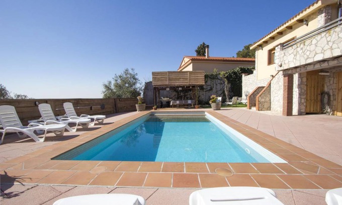 Subirats Villa | 300 m² Villa ∙ 4 bedrooms ∙ 8 guests
