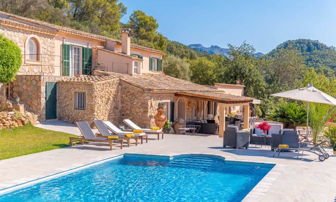 Andraitx Villa | 300 m² Villa ∙ 4 bedrooms ∙ 7 guests