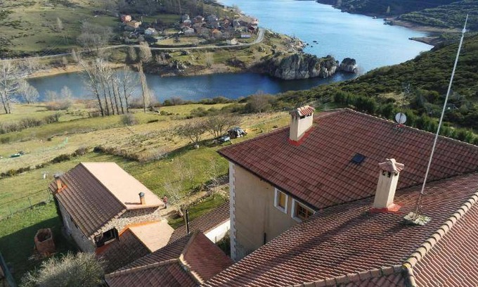 Cardano de Abajo Hotel | 35 m² Hotel ∙ 4 guests