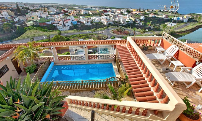 Tejina Villa | 350 m² Villa ∙ 4 bedrooms ∙ 10 guests