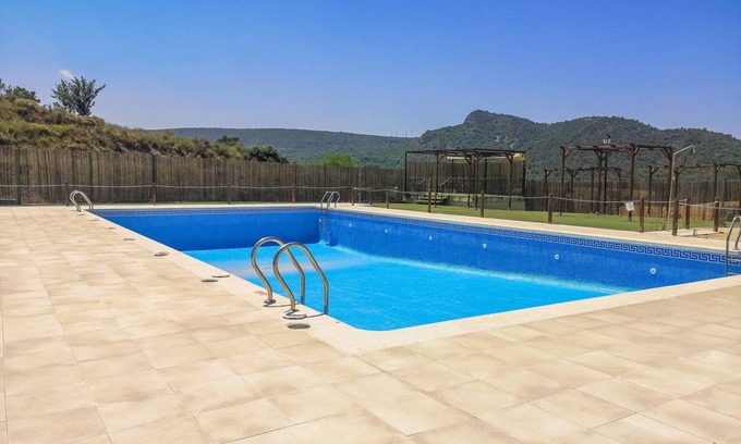 Secastilla House | 360 m² Farmhouse ∙ 5 bedrooms ∙ 10 guests