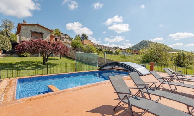 Santa Maria de Besora House | 400 m² House ∙ 3 bedrooms ∙ 11 guests