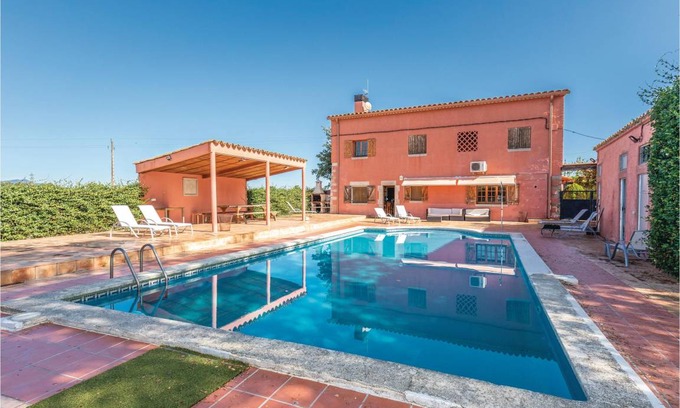 Riudellots de la Selva House | 400 m² House ∙ 6 bedrooms ∙ 15 guests