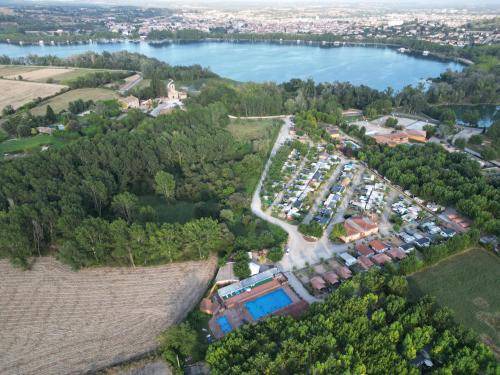 Porqueres Resort | 42 m² Resort ∙ 3 bedrooms ∙ 6 guests