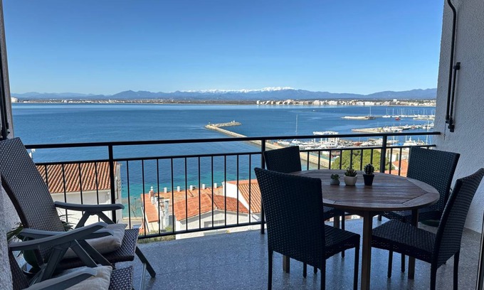 Almadraba-Canyelles Apartment | 43 m² Apartment ∙ 1 bedroom ∙ 4 guests