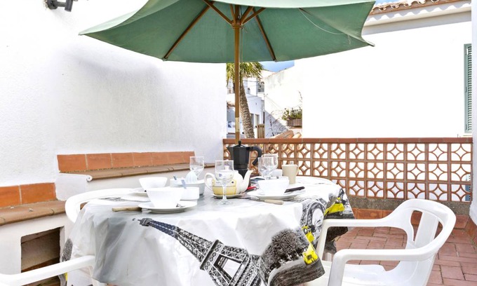 Llafranc Villa | 43 m² Villa ∙ 2 bedrooms ∙ 4 guests