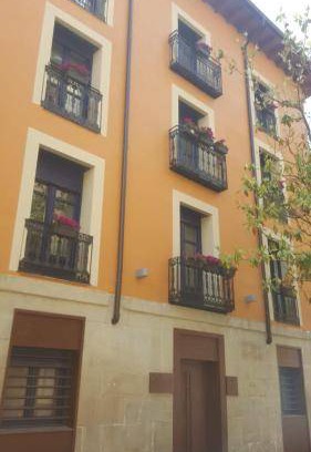 Logrono Historic Centre Hostel | 45 m² Hostel ∙ 14 guests