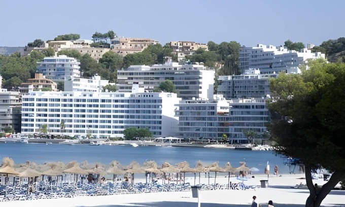 Ses Rotes Velles Hotel | 45 m² Hotel ∙ 2 guests