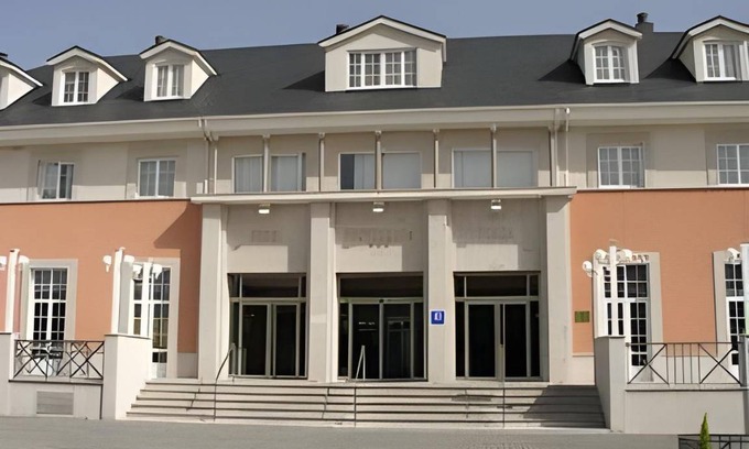 Ponferrada Hotel | 45 m² Hotel ∙ 6 guests