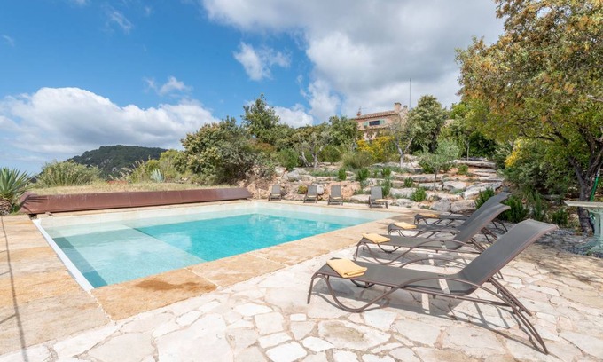 Urbanitzacio Es Verger House | 450 m² Finca ∙ 4 bedrooms ∙ 8 guests