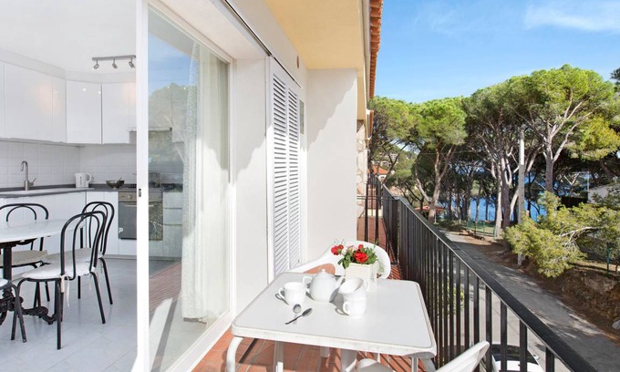 Llafranc Apartment | 48 m² Apartment ∙ 2 bedrooms ∙ 6 guests