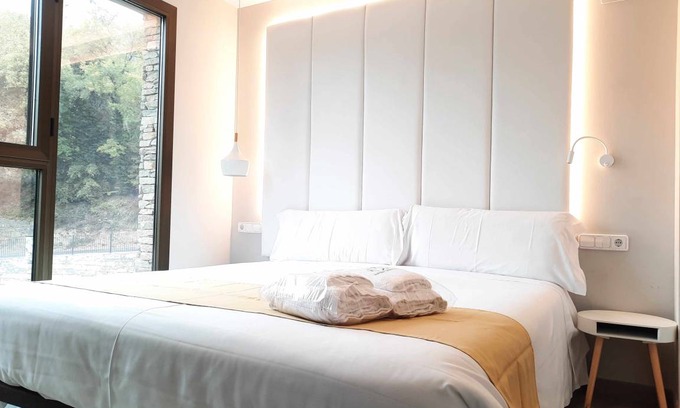 Ainsa Apartment | 49 m² Apartment ∙ 2 bedrooms ∙ 5 guests