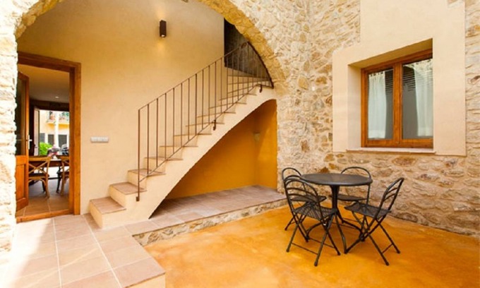 Pals Apartment | 50 m² Apartment ∙ 2 bedrooms ∙ 6 guests