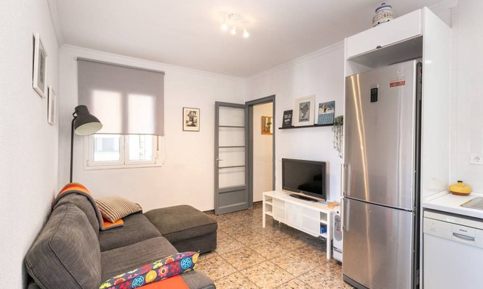 La Bordeta Apartment | 53 m² Apartment ∙ 2 bedrooms ∙ 3 guests