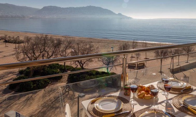 Santa Margarida Apartment | 60 m² Apartment ∙ 3 bedrooms ∙ 7 guests