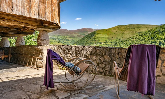 Villacibran House | 600 m² House ∙ 5 bedrooms ∙ 11 guests