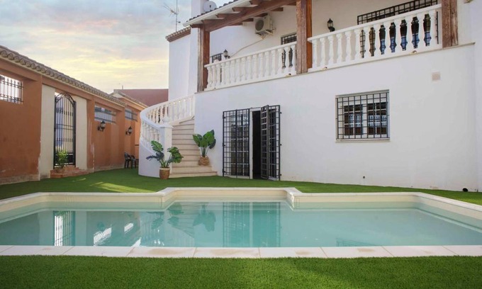Navarres Villa | 600 m² Villa ∙ 7 bedrooms ∙ 20 guests