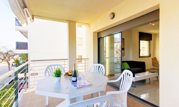 Santa Margarida Apartment | 65 m² Apartment ∙ 2 bedrooms ∙ 4 guests