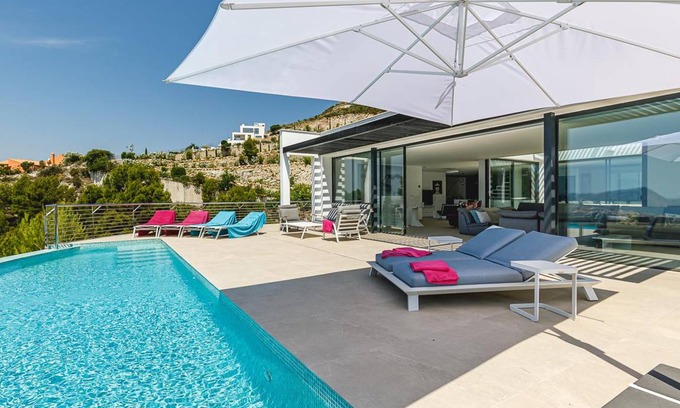 Altea la Vella Villa | 650 m² Villa ∙ 5 bedrooms ∙ 10 guests