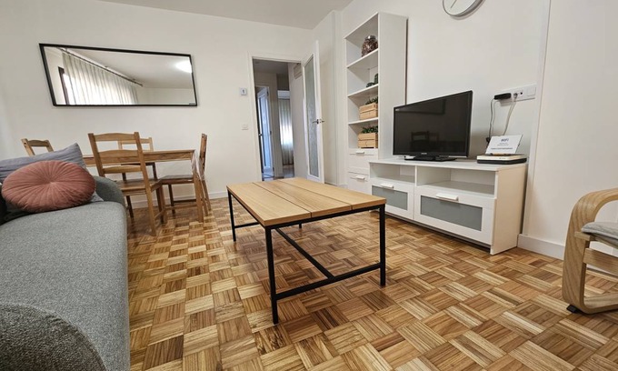 Las Campas y San Claudio Apartment | 66 m² Apartment ∙ 2 bedrooms ∙ 4 guests